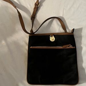 Michael Kors: Cross Body Shoulder Bag
